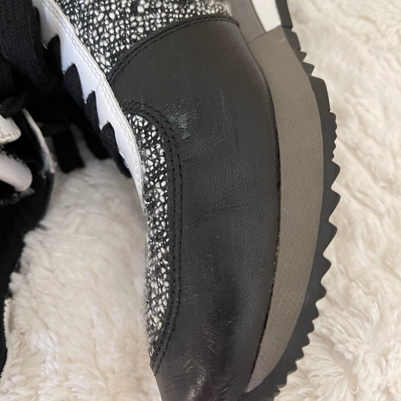 Michael Kors Allie Tweed Trainer Sneakers in Black and White (size 7.5) - Picture 10 of 12